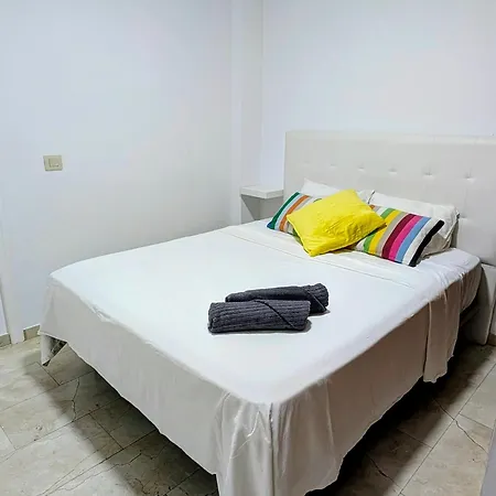 Adeje Nest Guest house *