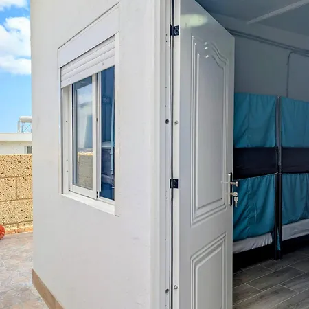 Adeje Nest אדחה