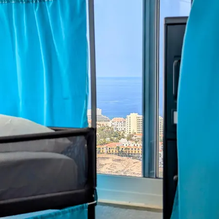 Adeje Nest * אדחה